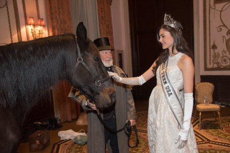 BN-MS049_nyscen_M_20160221134338